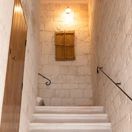 La Stradella فندق مبيت وإفطار أوستوني